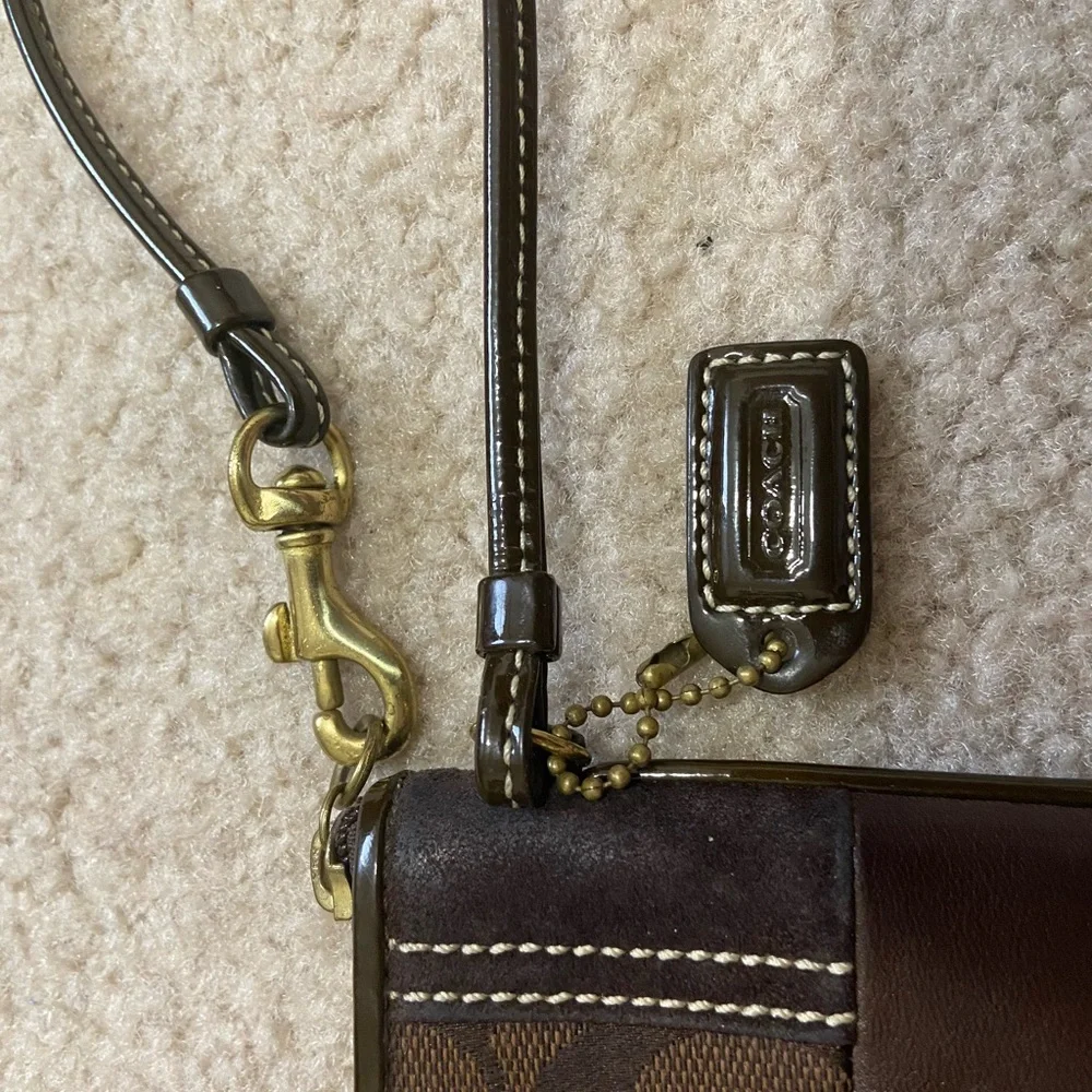 Authentic COACH Vintage Patchwork Wristlet